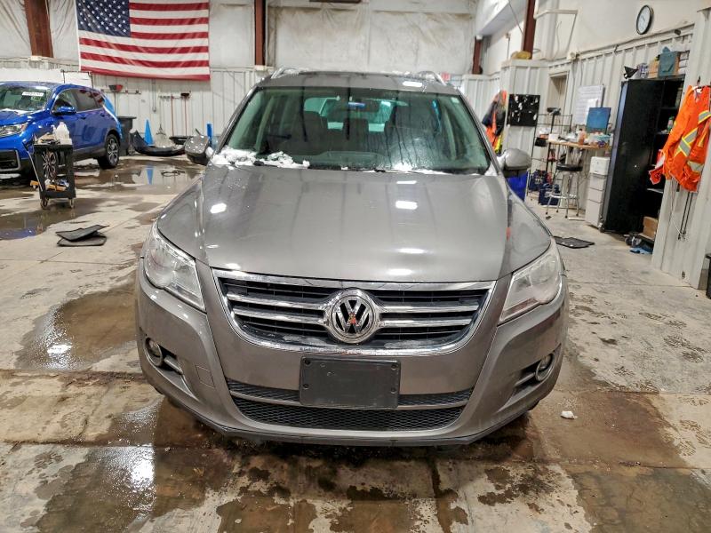 2011 VOLKSWAGEN TIGUAN S #3302909060