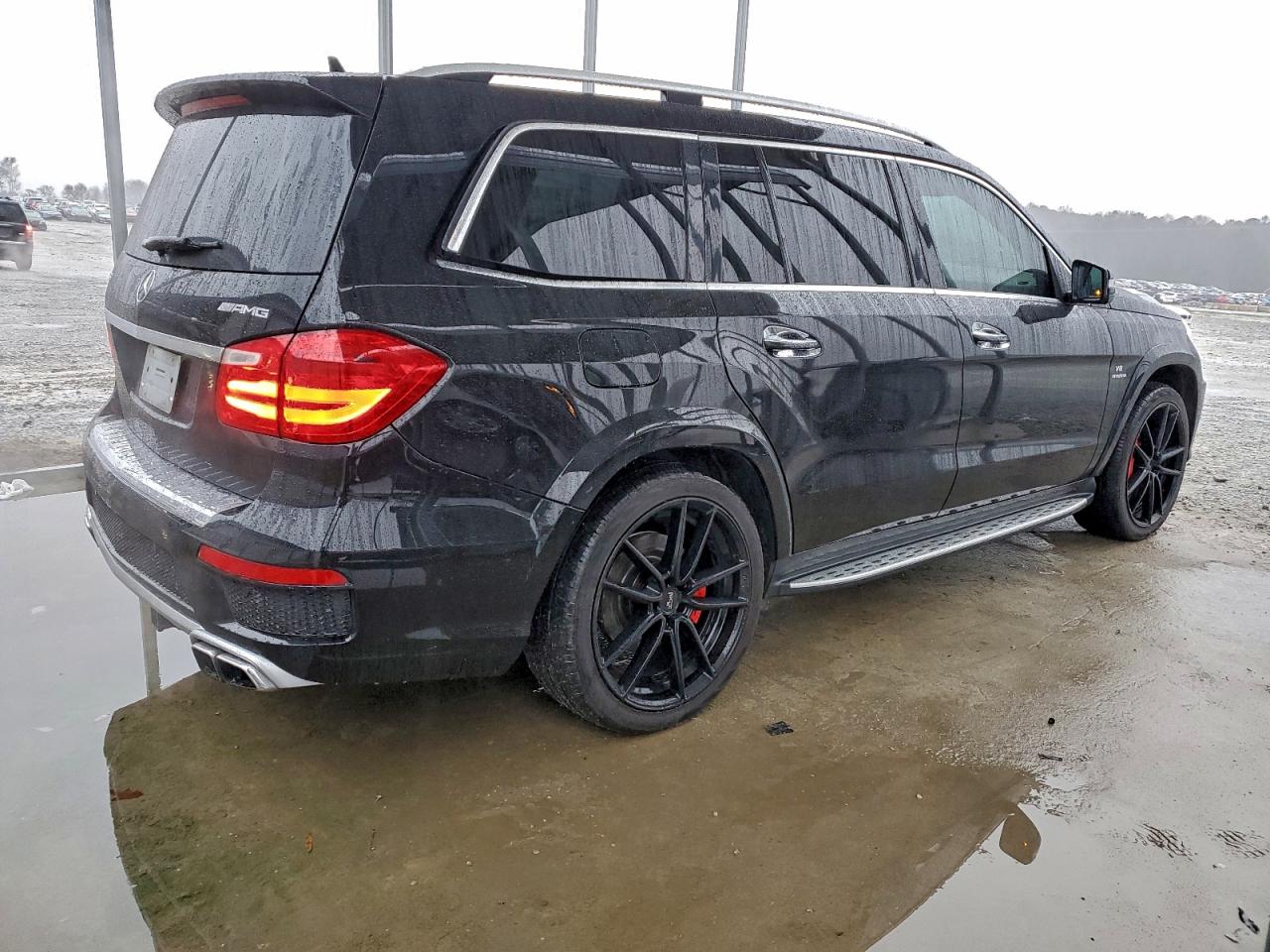 MERCEDES-BENZ GL-CLASS 63 AMG