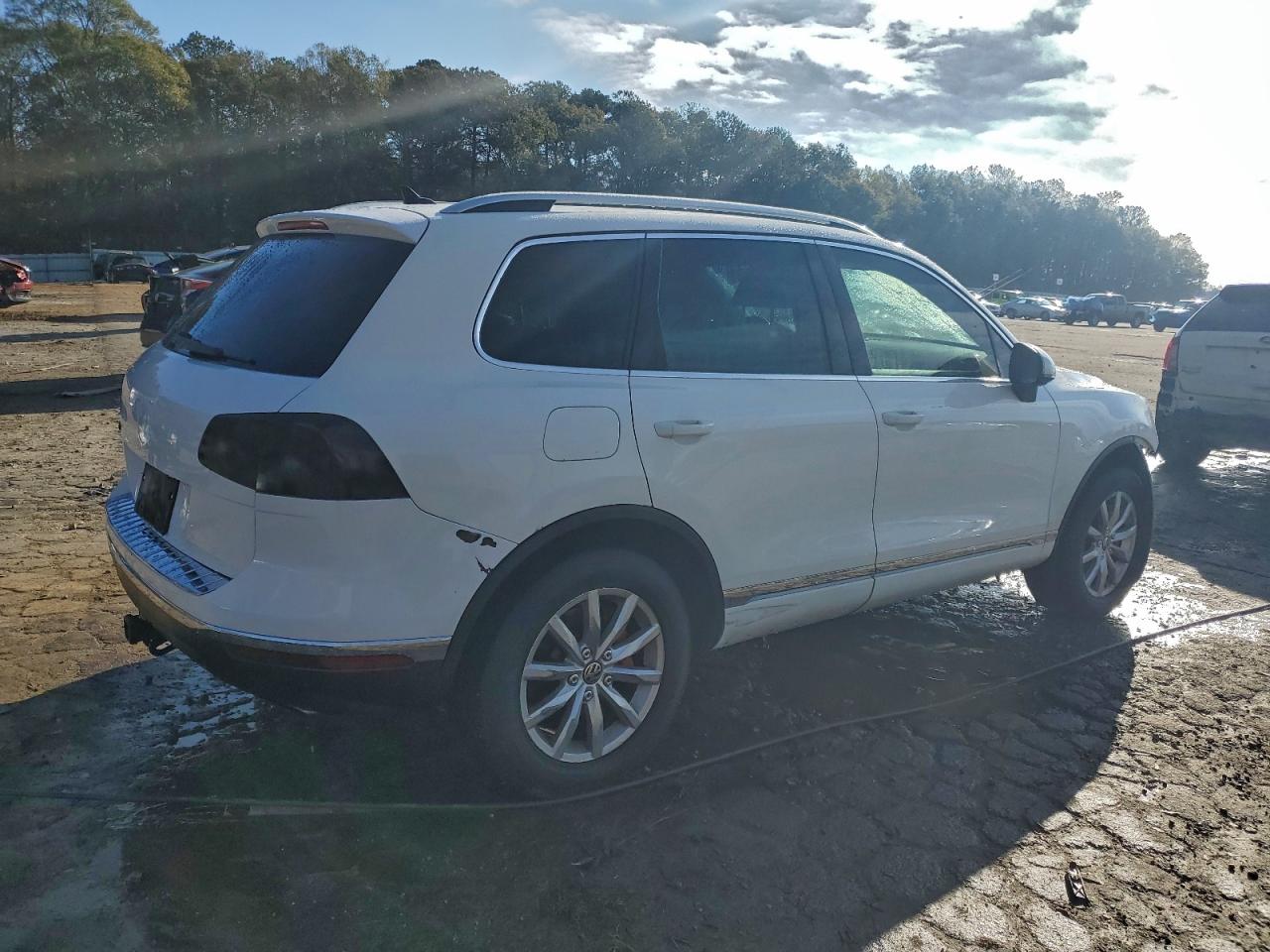 VOLKSWAGEN TOUAREG SPORT