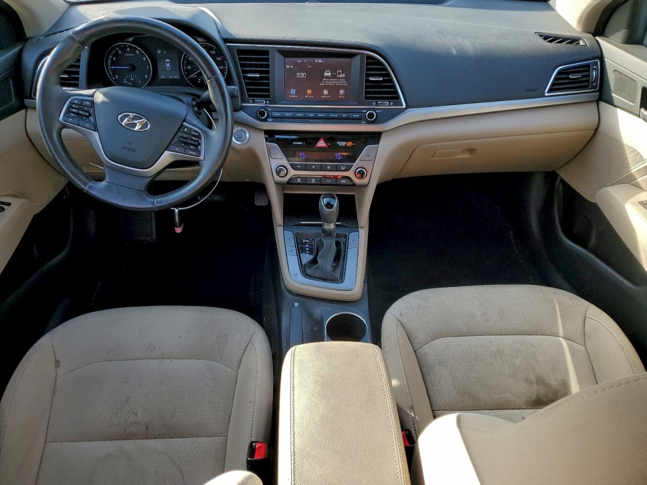 HYUNDAI ELANTRA SE