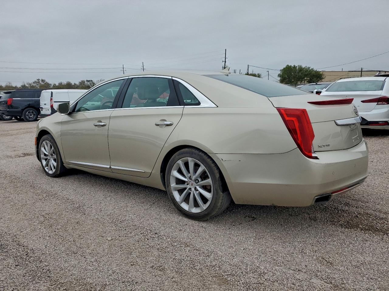 CADILLAC XTS LUXURY COLLECTION