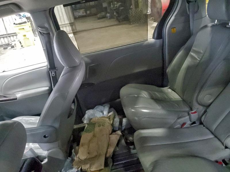 2011 TOYOTA SIENNA XLE #3318891920