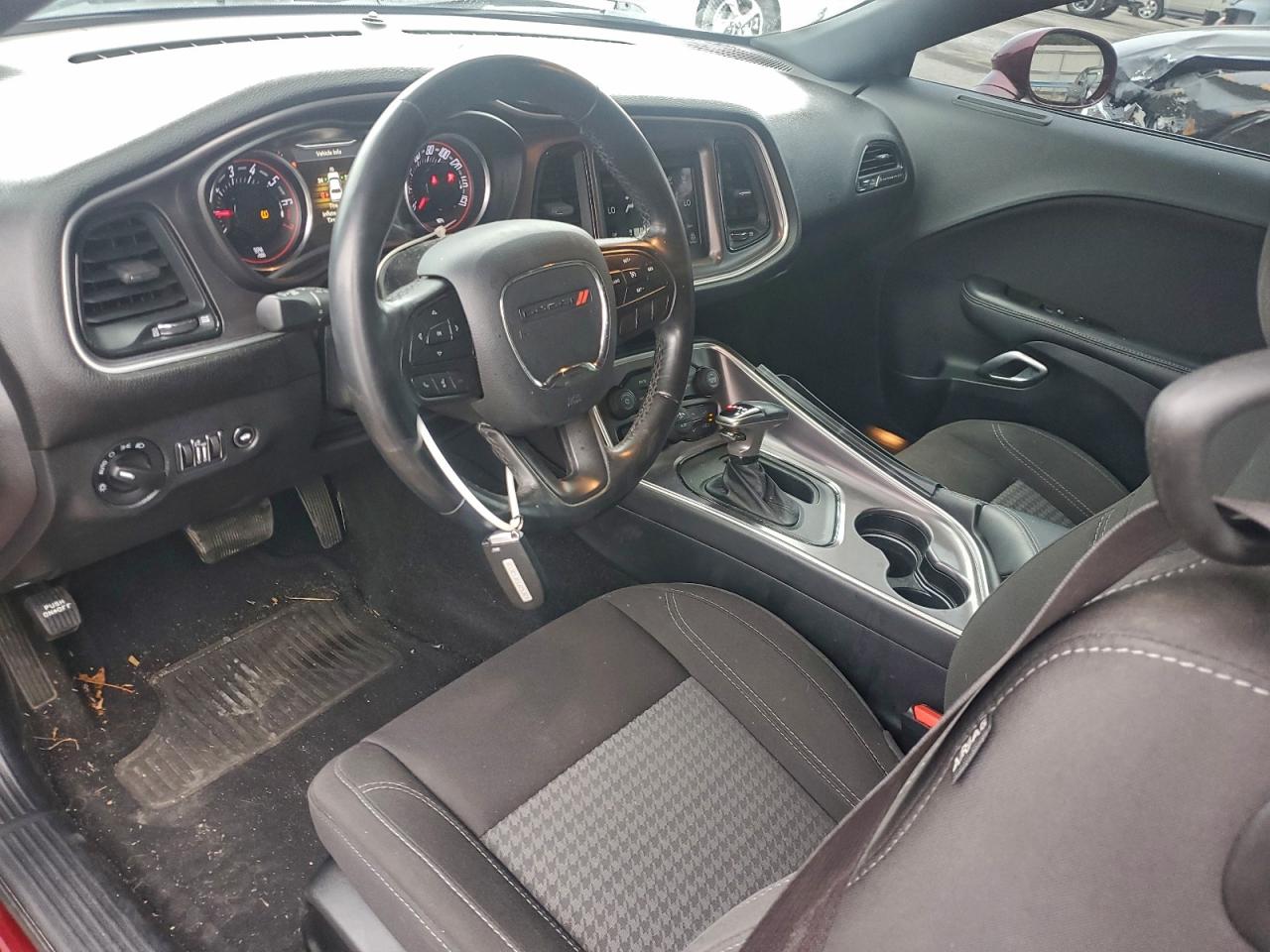 DODGE CHALLENGER SXT