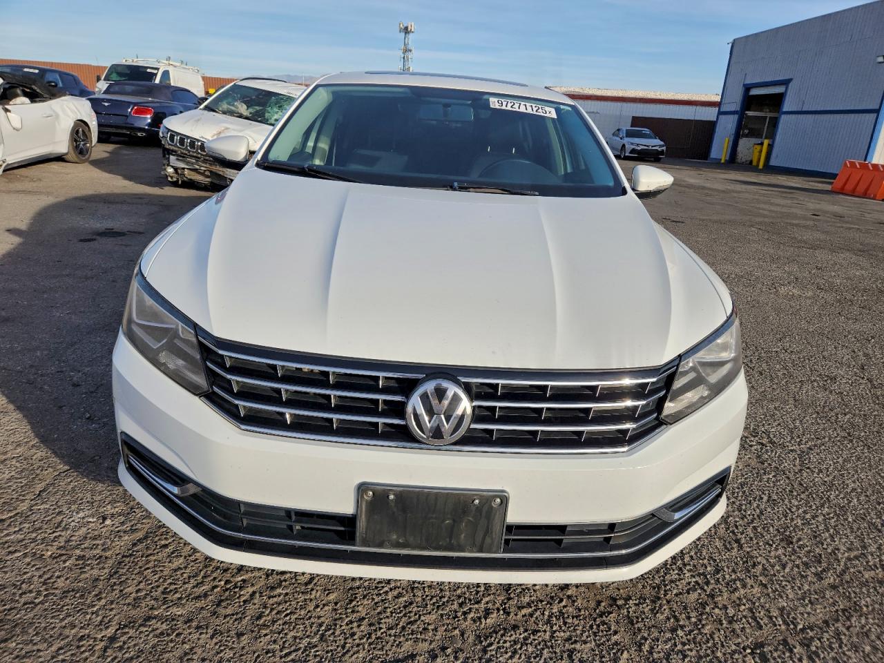 Lot #3319446664 2019 VOLKSWAGEN PASSAT WOL