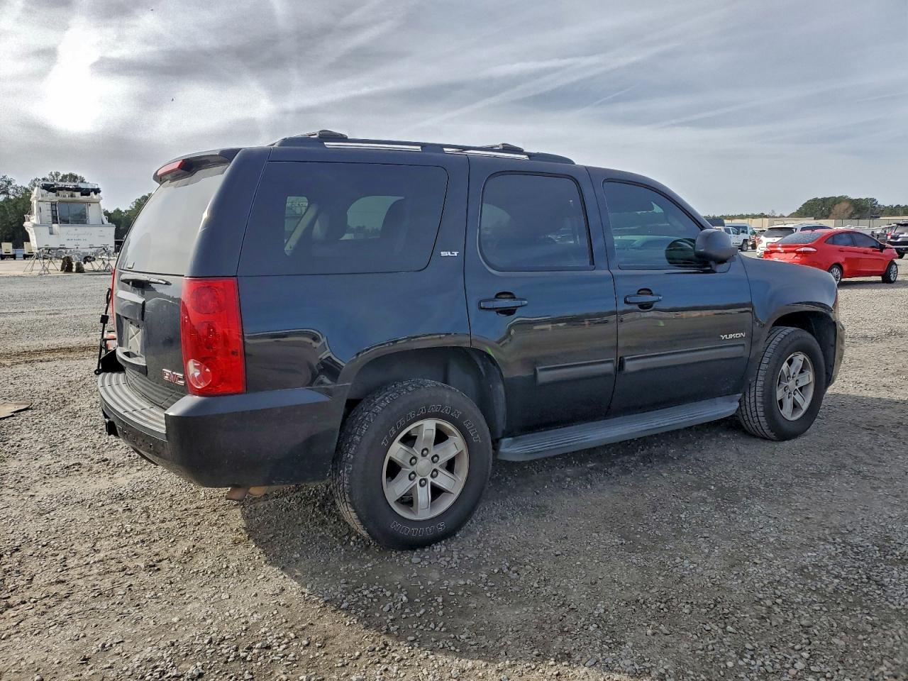 GMC YUKON SLT