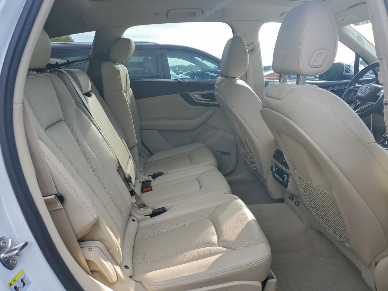 AUDI Q7 PREMIUM PLUS