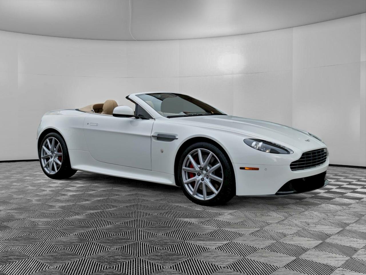 ASTON MARTIN VANTAGE S