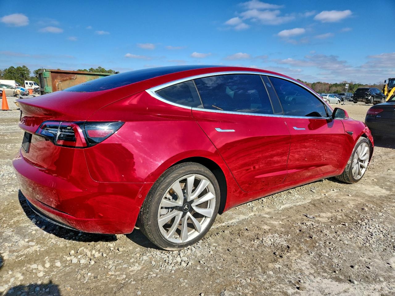 Lot #3315976086 2019 TESLA MODEL 3