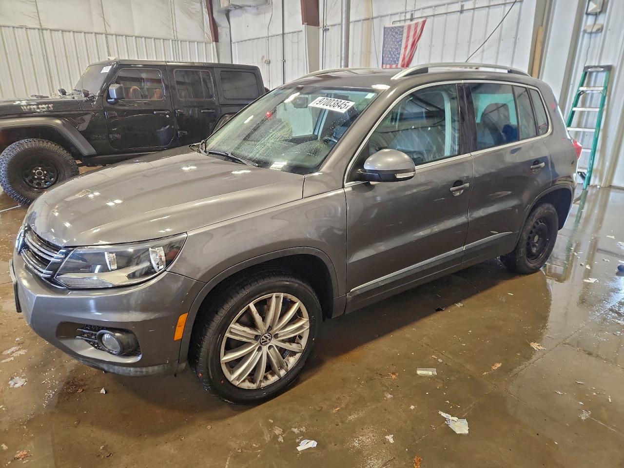 Lot #3316022834 2012 VOLKSWAGEN TIGUAN S