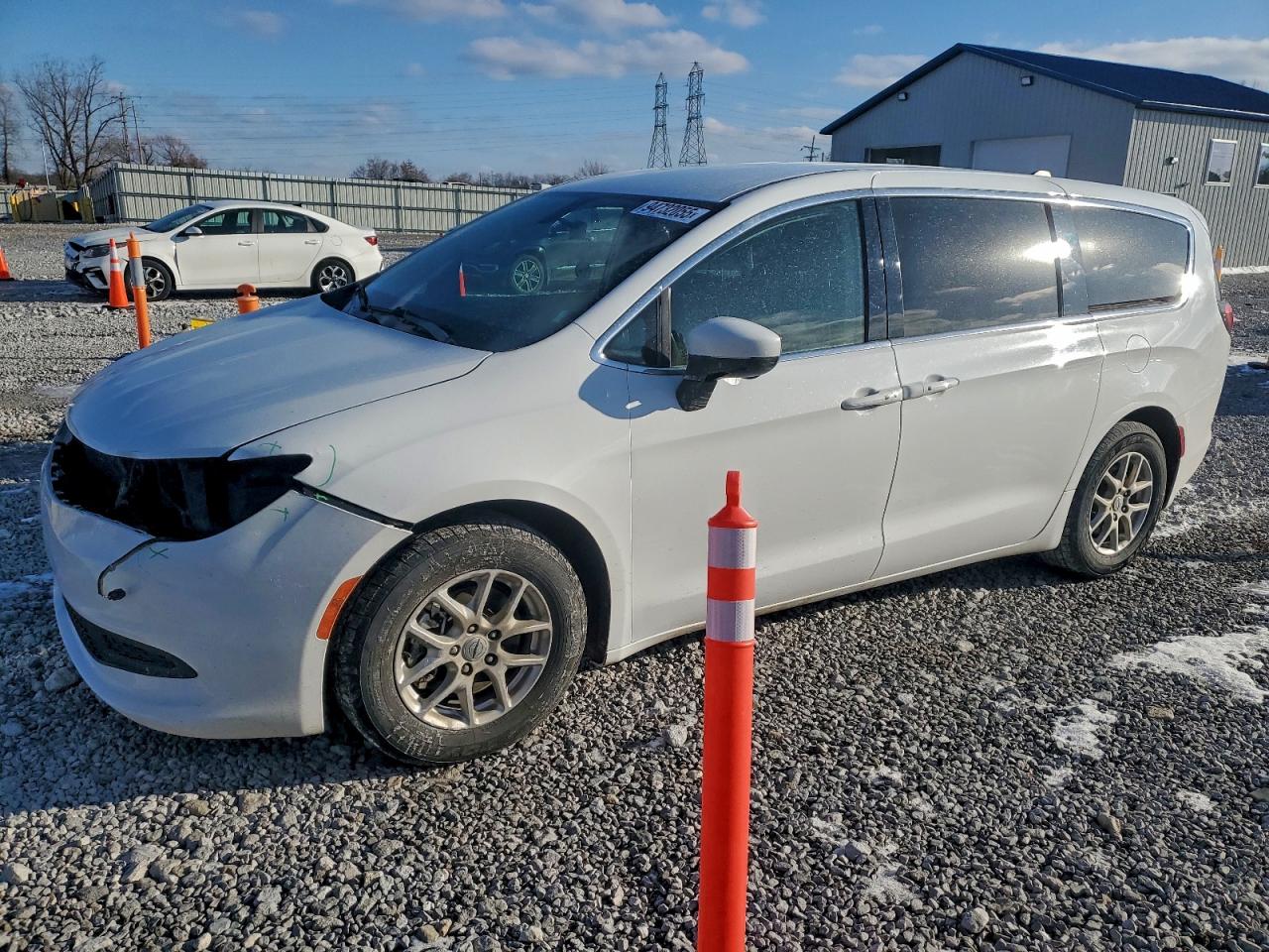 Lot #3315859165 2022 CHRYSLER VOYAGER LX