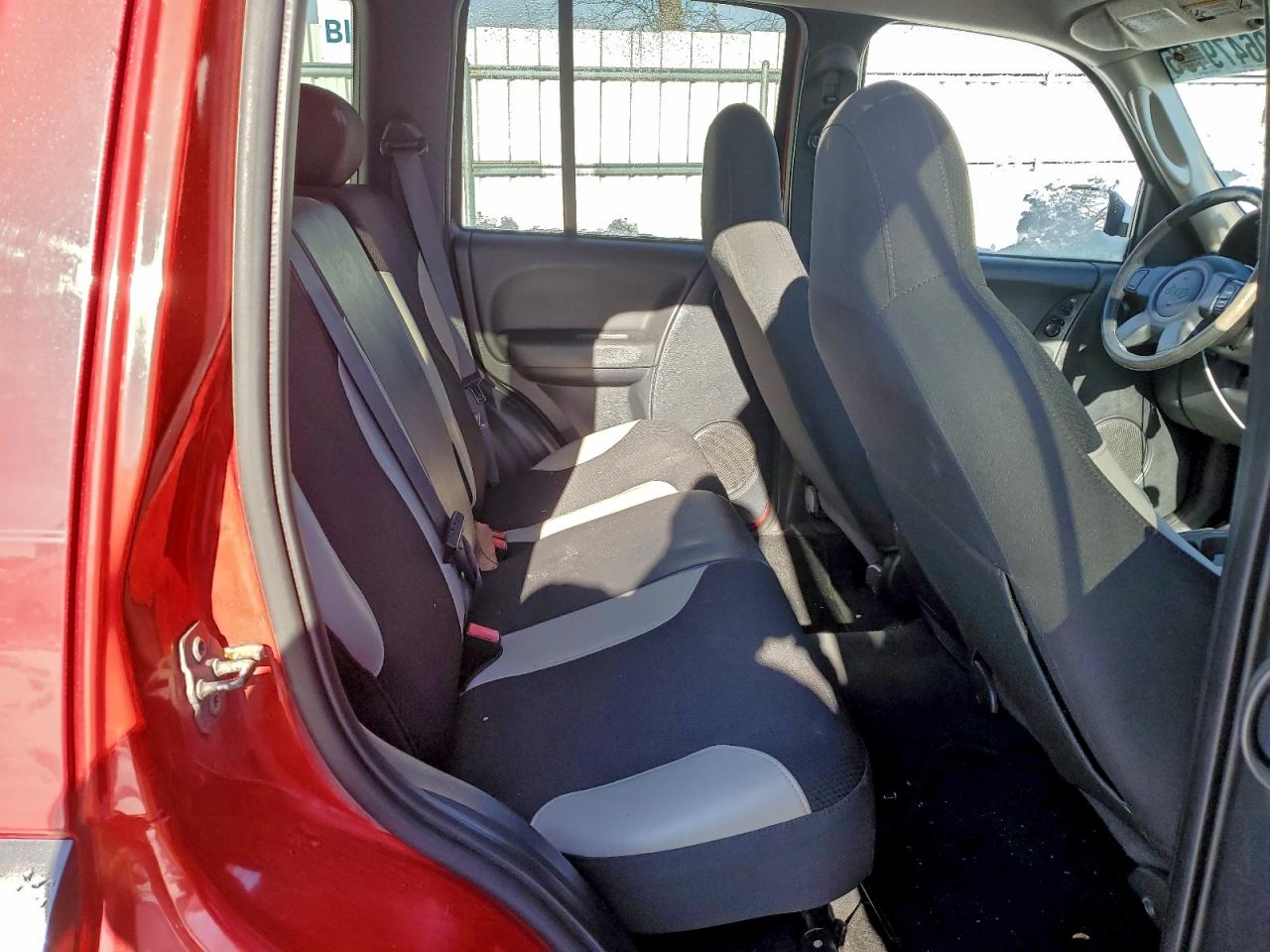 Lot #3315966097 2003 JEEP LIBERTY SP