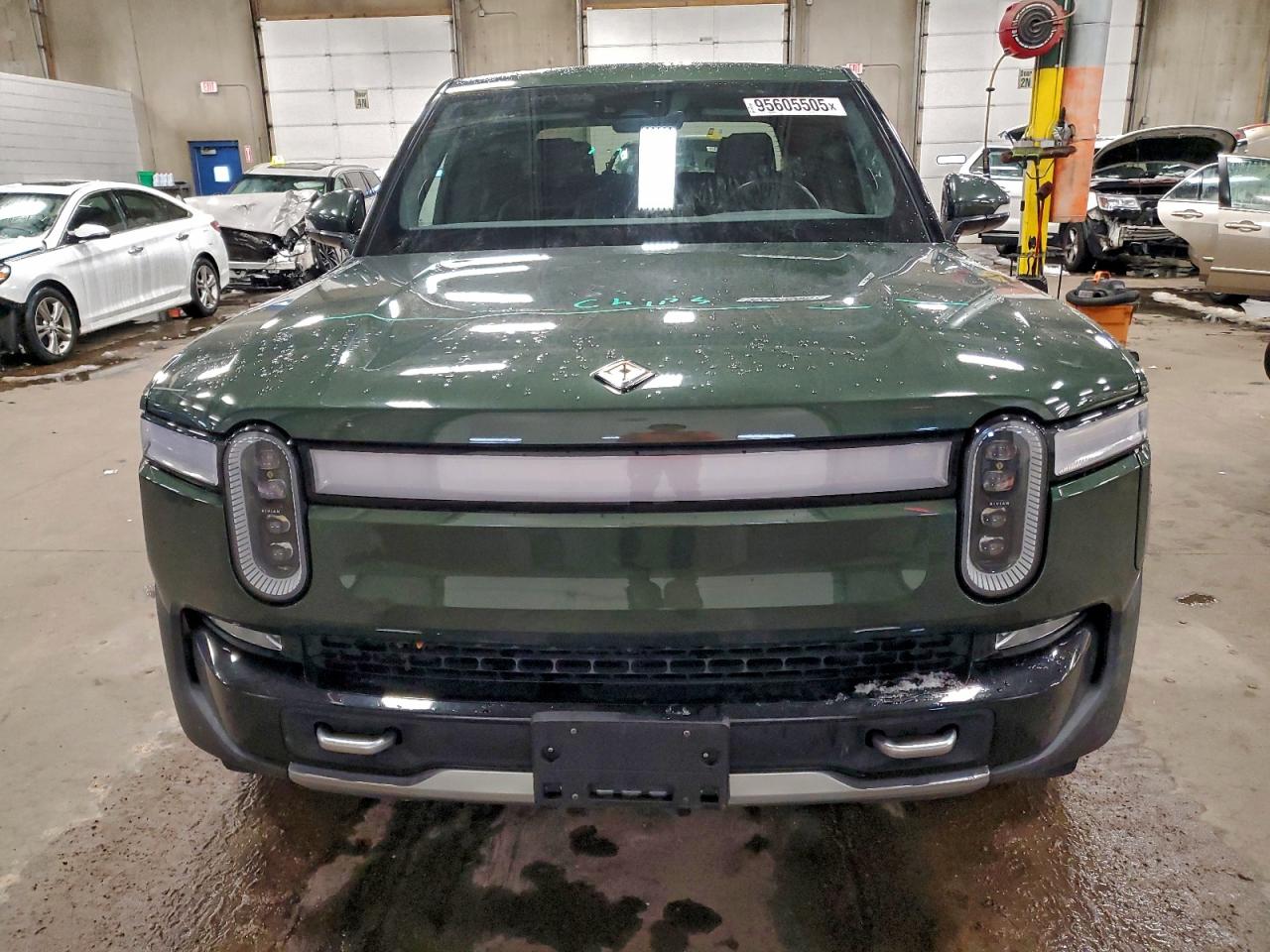 RIVIAN R1T LAUNCH EDITION
