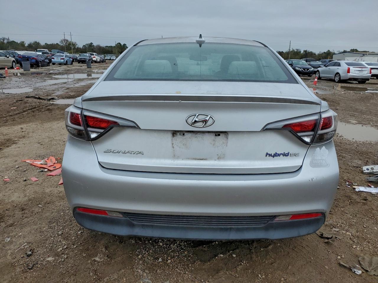 HYUNDAI SONATA HYBRID