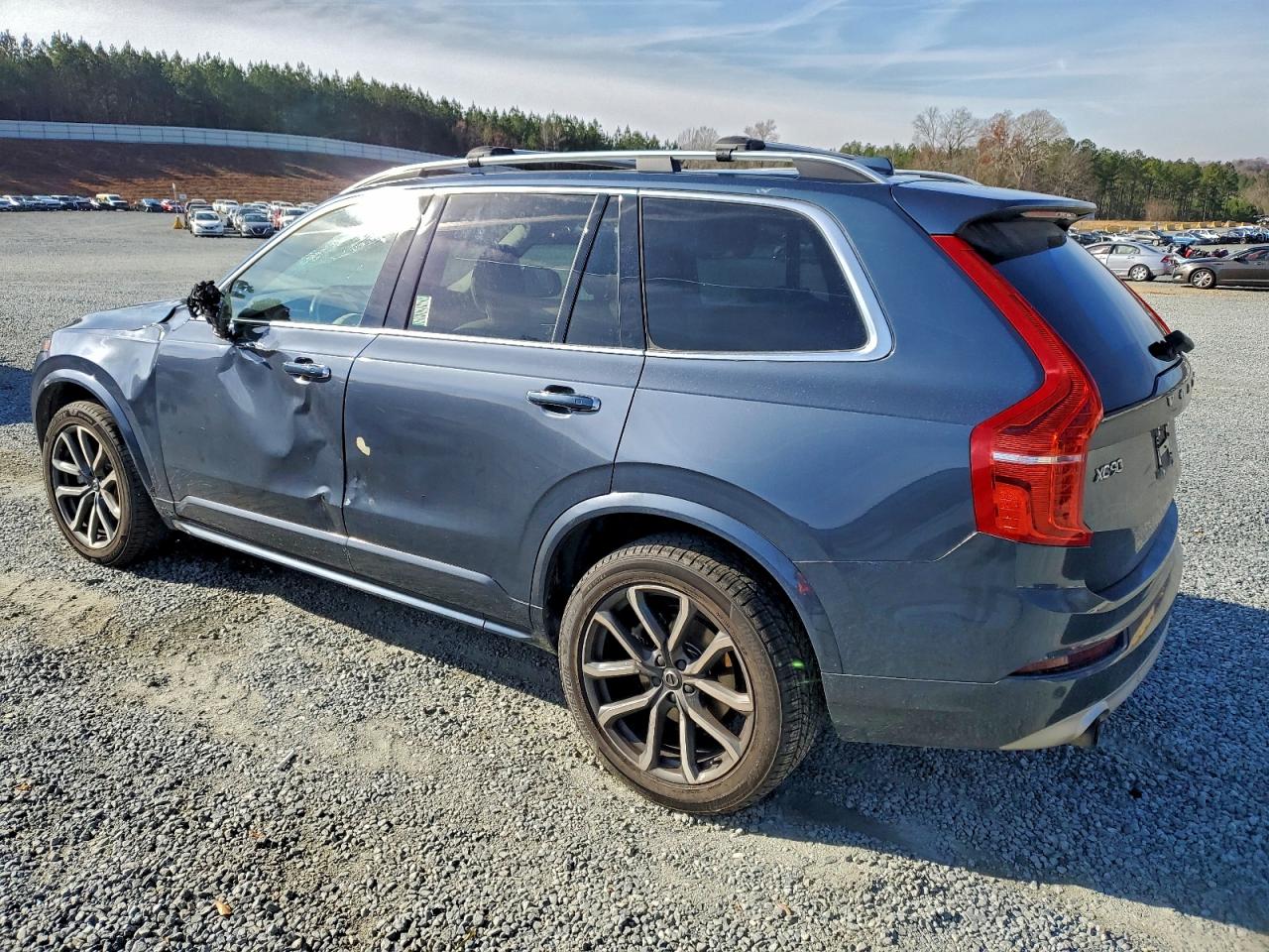 VOLVO XC90 T5 MOMENTUM