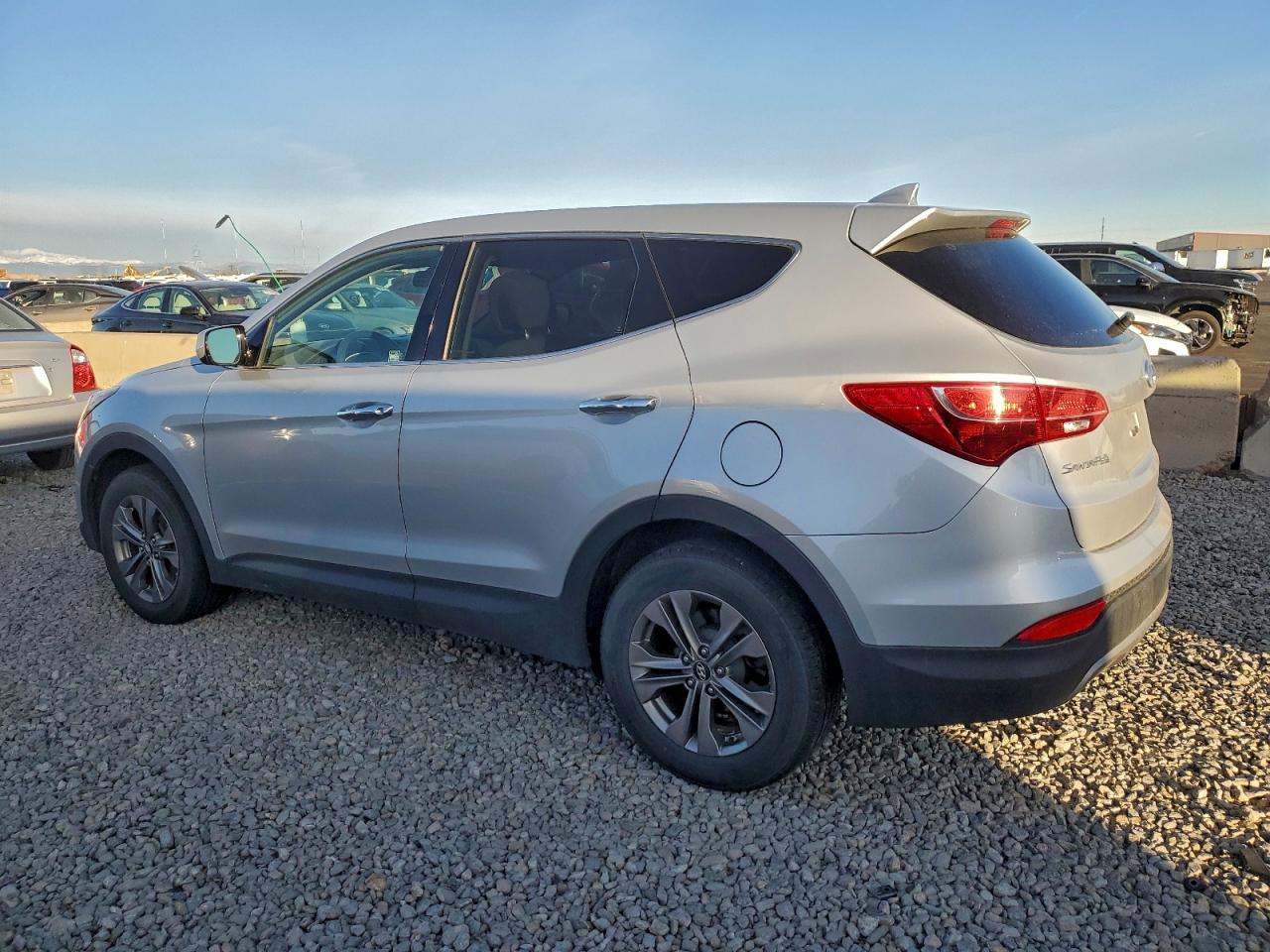 Lot #3318911924 2013 HYUNDAI SANTA FE S
