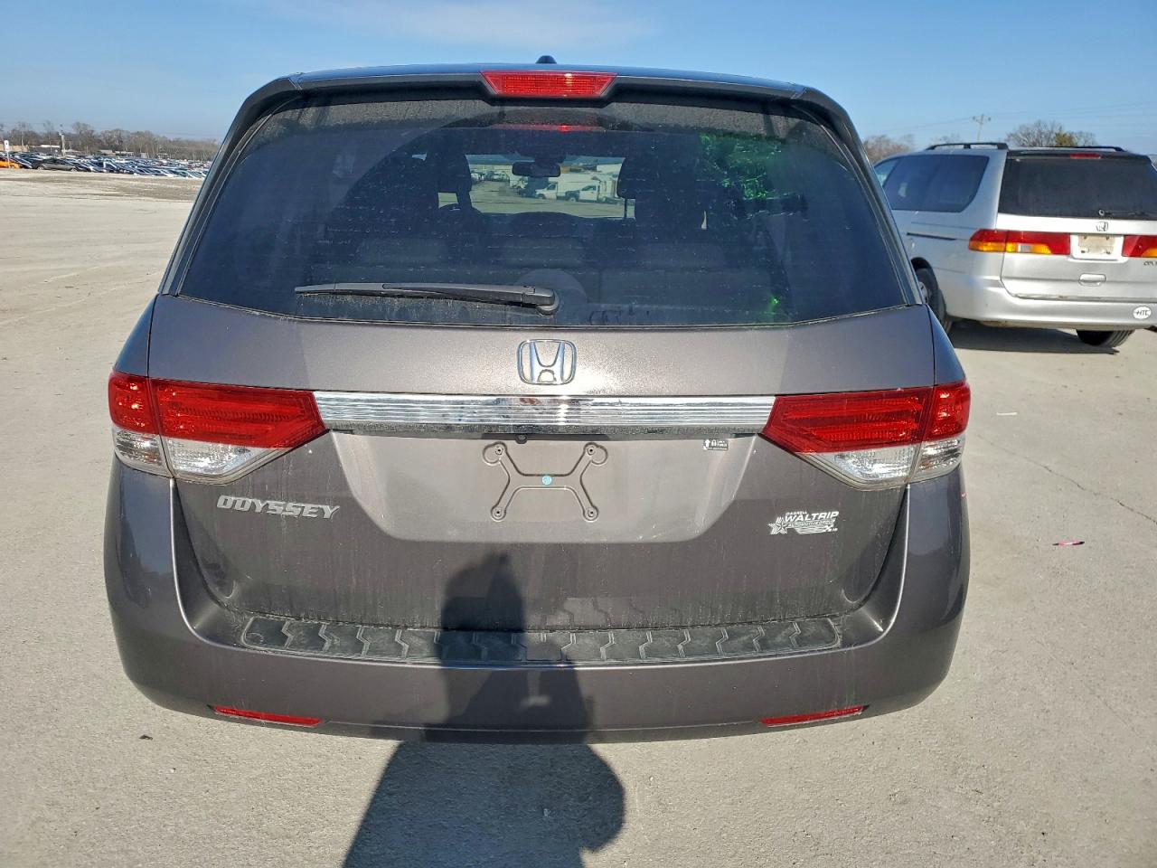 Lot #3309536624 2016 HONDA ODYSSEY EX