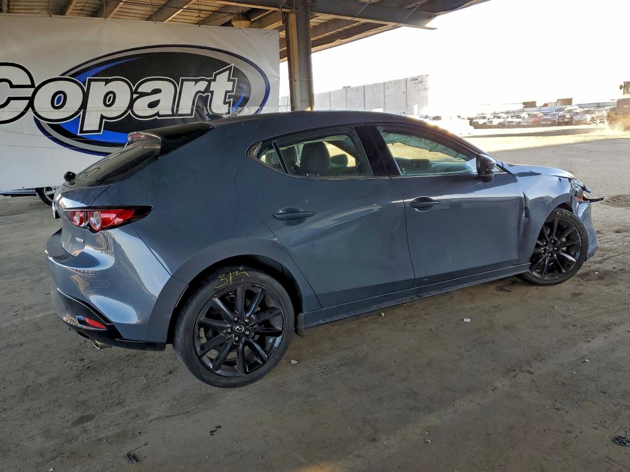 MAZDA 3 PREMIUM
