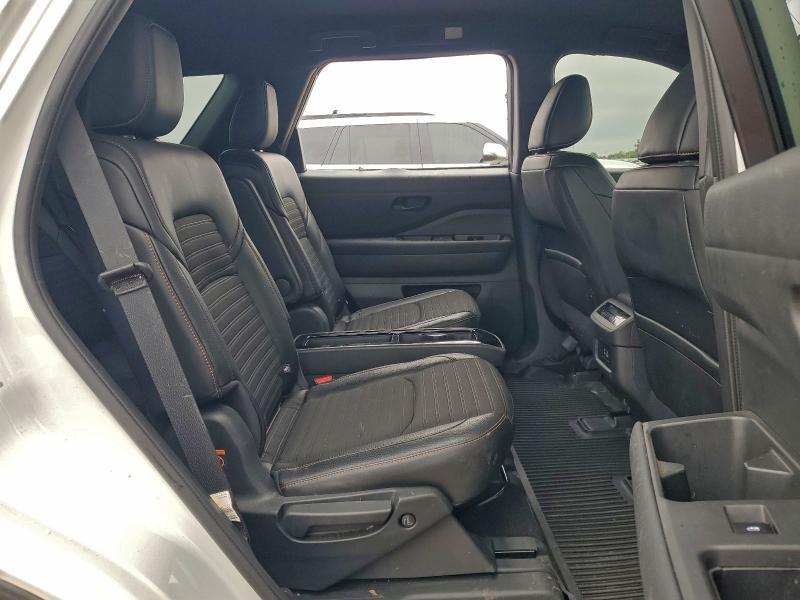 2024 NISSAN PATHFINDER #3305448067