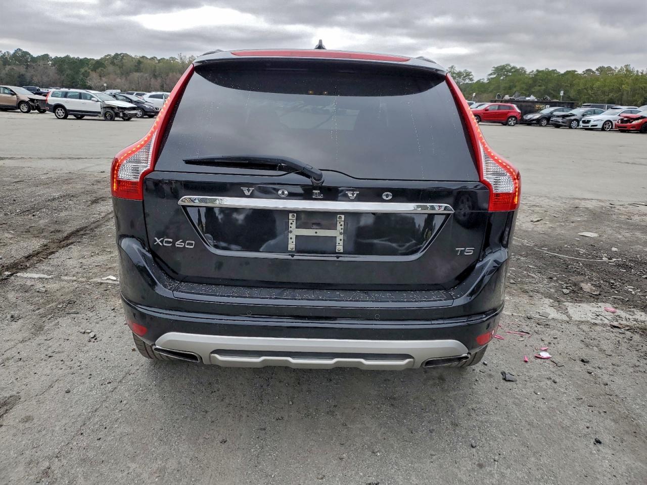 VOLVO XC60 T5 DYNAMIC