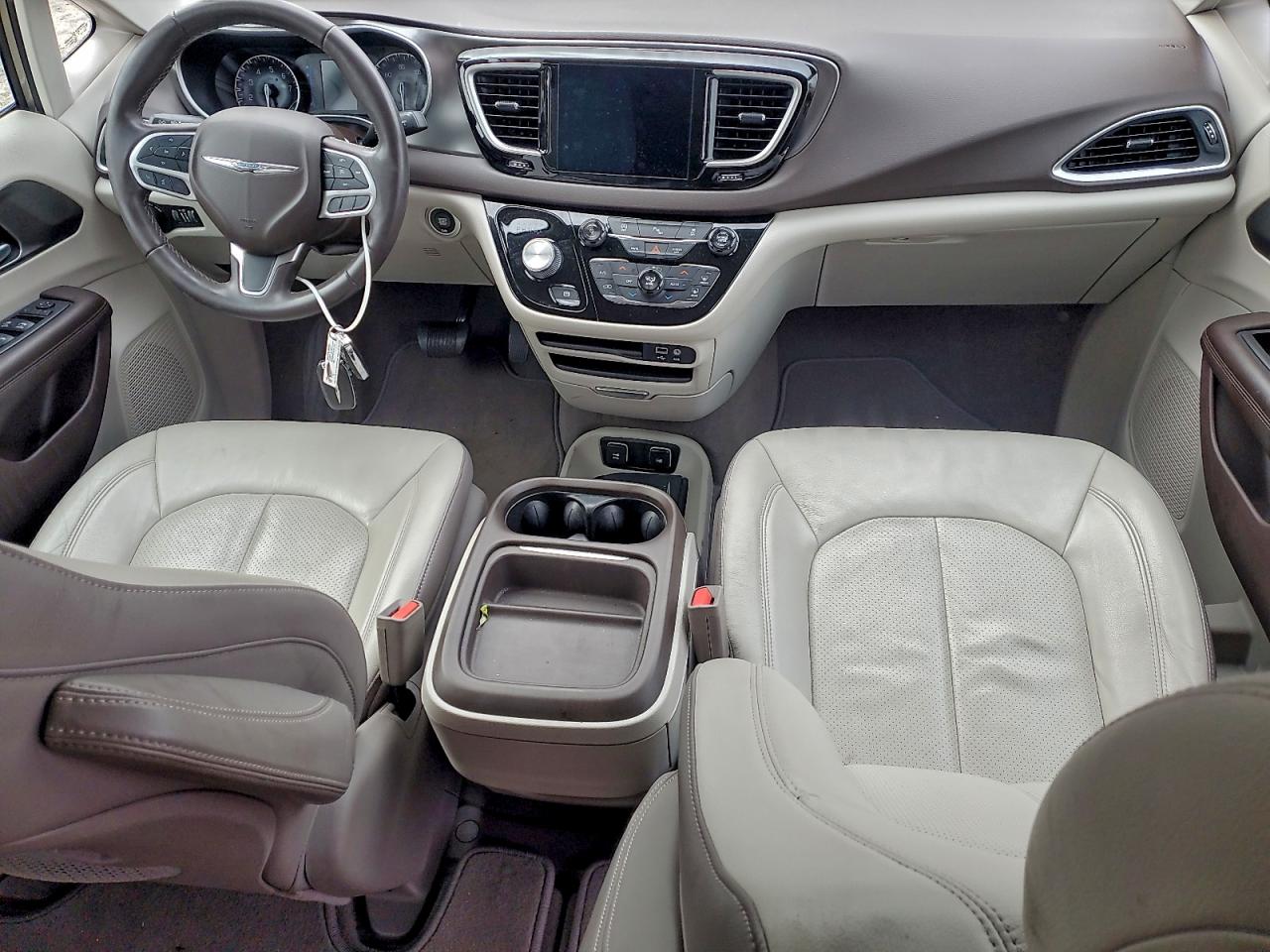 CHRYSLER PACIFICA TOURING L