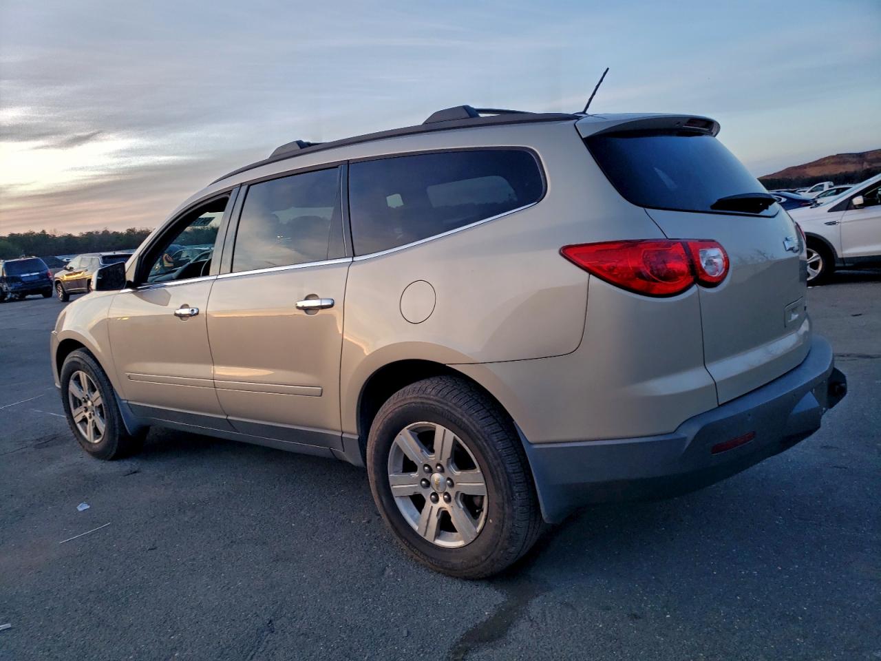 CHEVROLET TRAVERSE LT