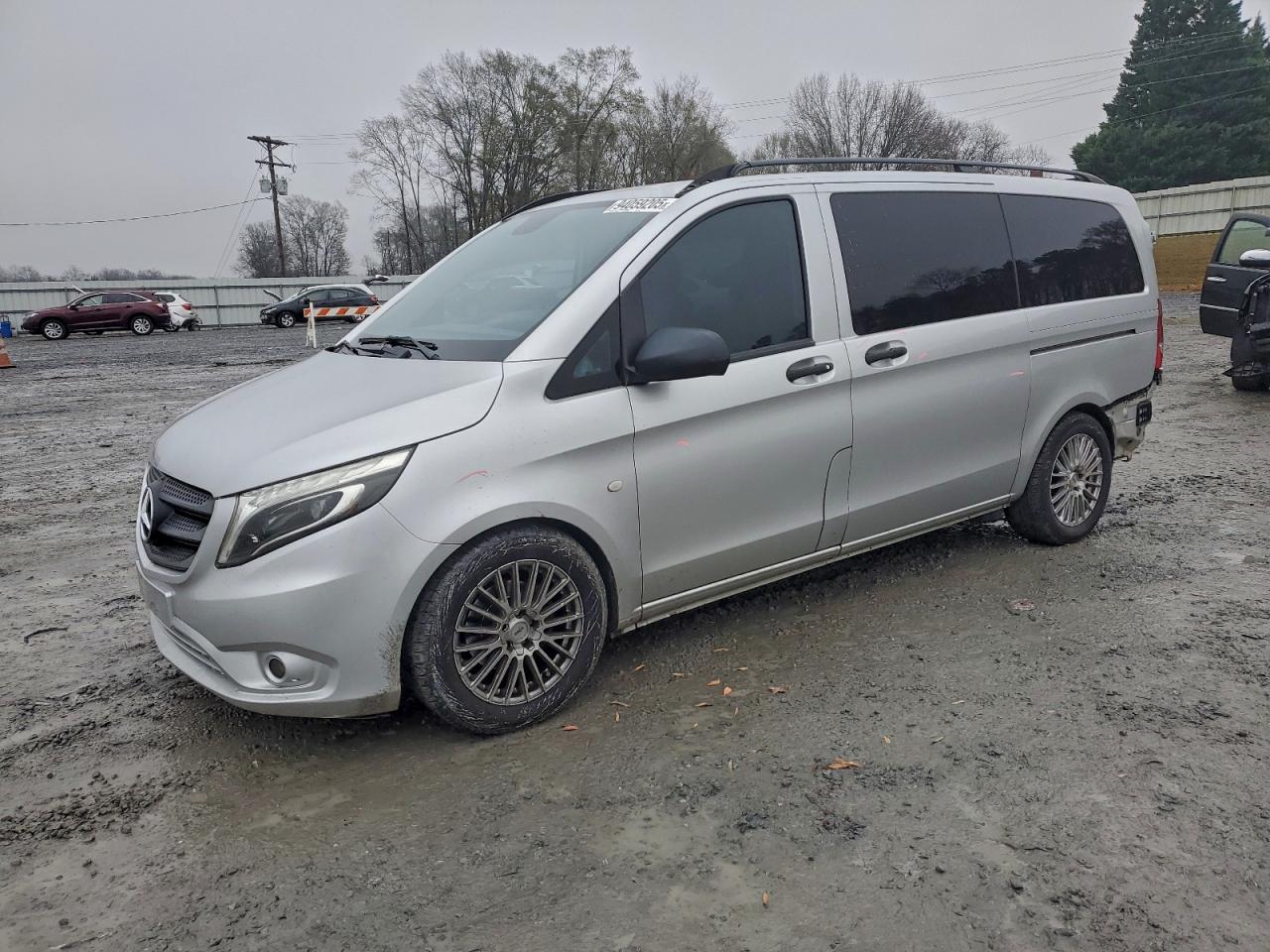 MERCEDES-BENZ METRIS
