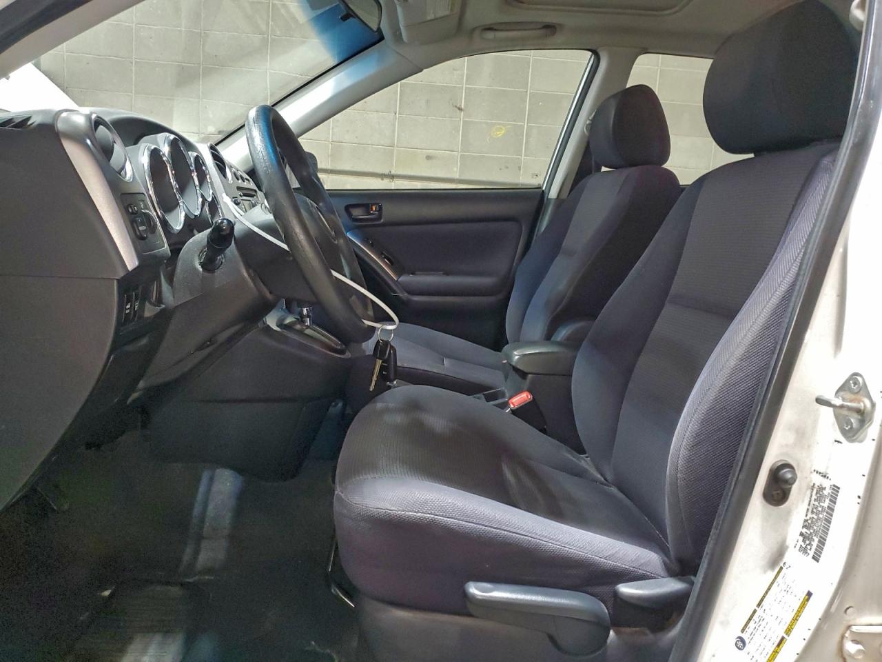 Lot #3305313316 2006 PONTIAC VIBE