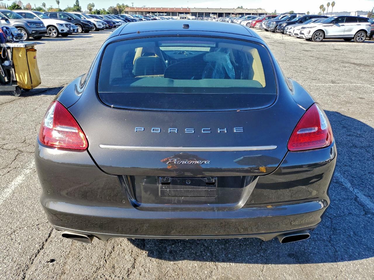 PORSCHE PANAMERA 2