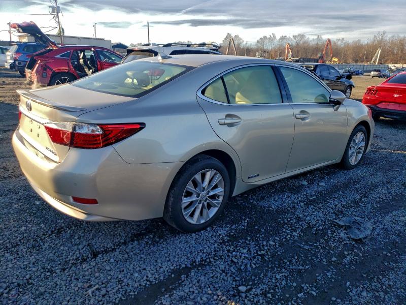 2014 LEXUS ES 300H #3303778435