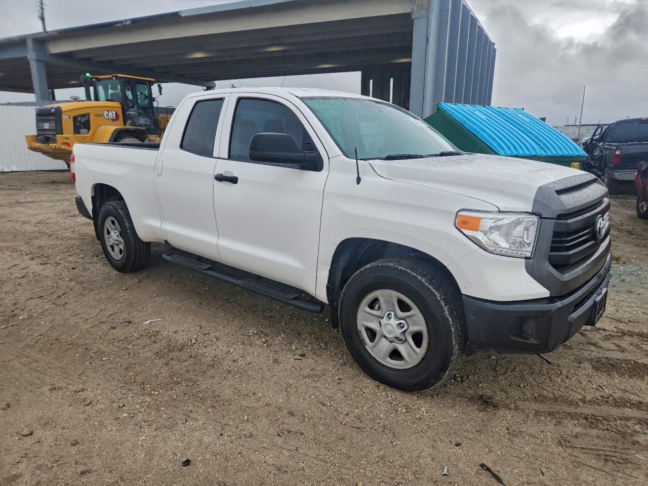 Lot #3310359026 2017 TOYOTA TUNDRA DOU