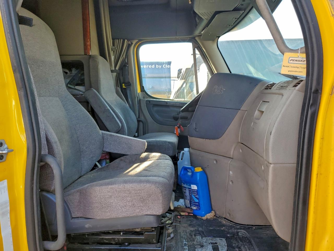 Lot #3311730229 2014 FREIGHTLINER CASCADIA 1