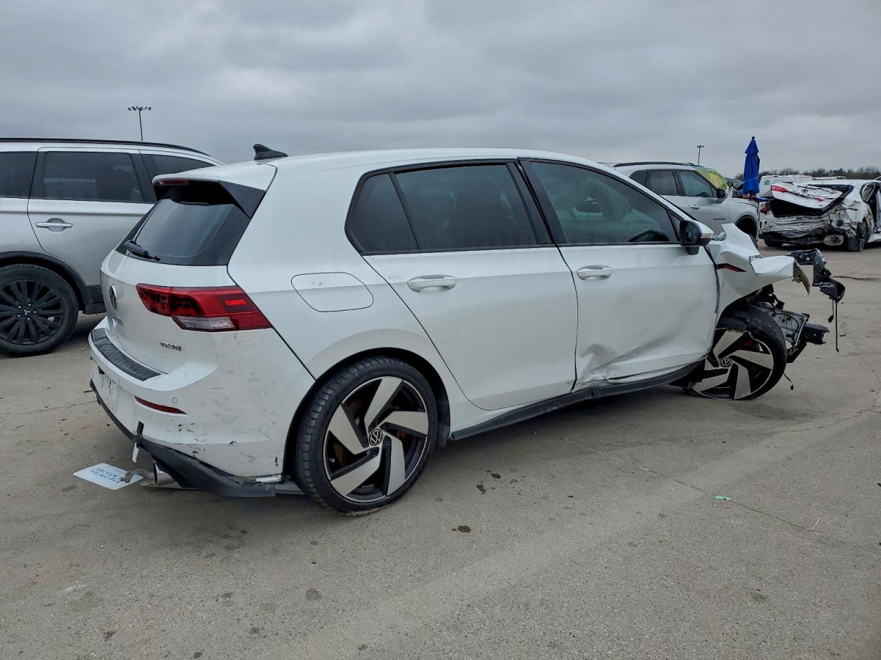 VOLKSWAGEN GOLF GTI S