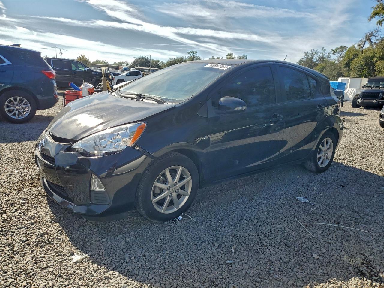 TOYOTA PRIUS C