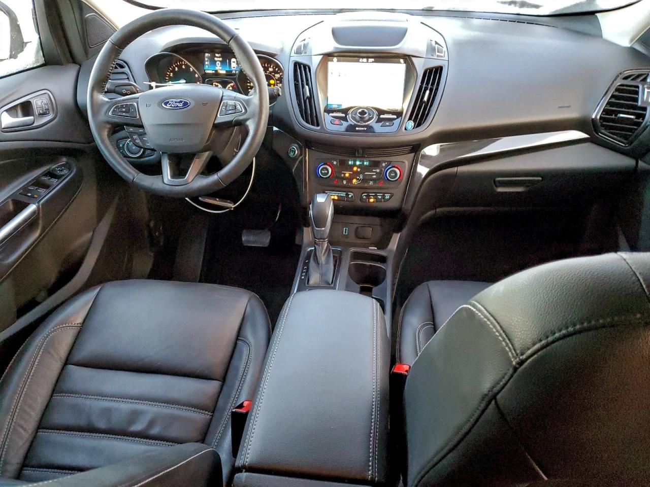 FORD ESCAPE TITANIUM