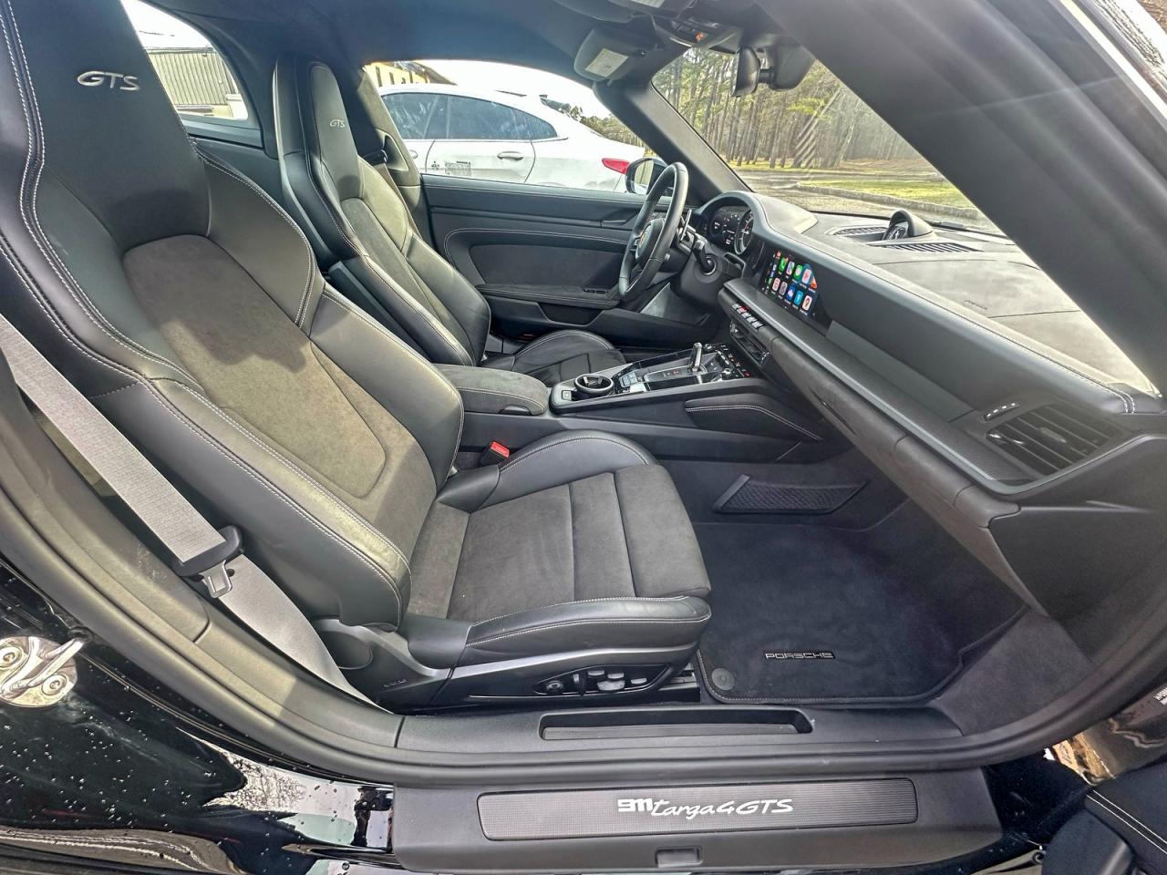 PORSCHE 911 TARGA 4S