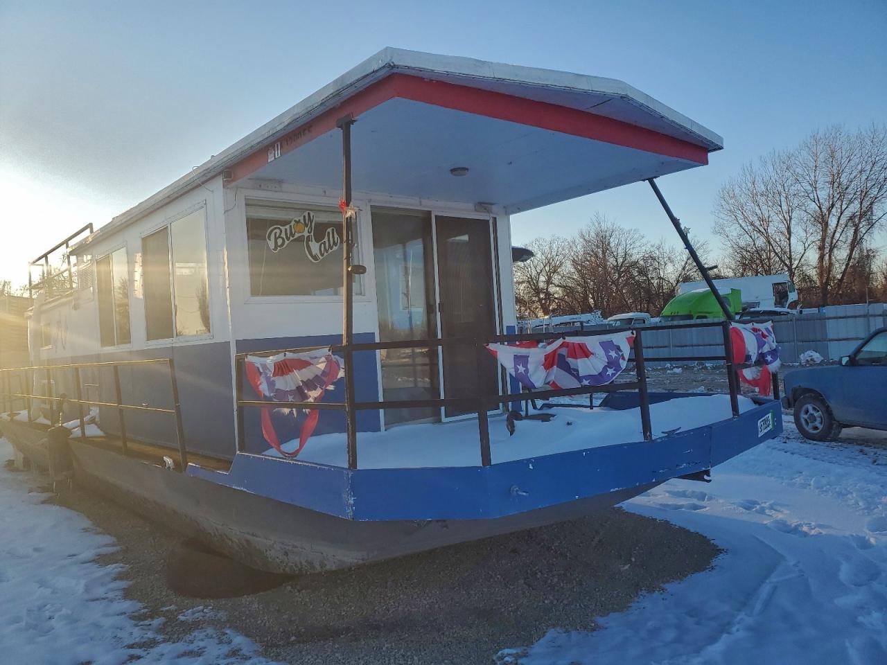 Lot #3305330340 1974 SKIPPERLINER HOUSEBOAT