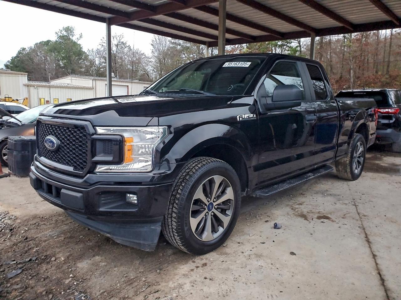 FORD F-150 SUPER CAB