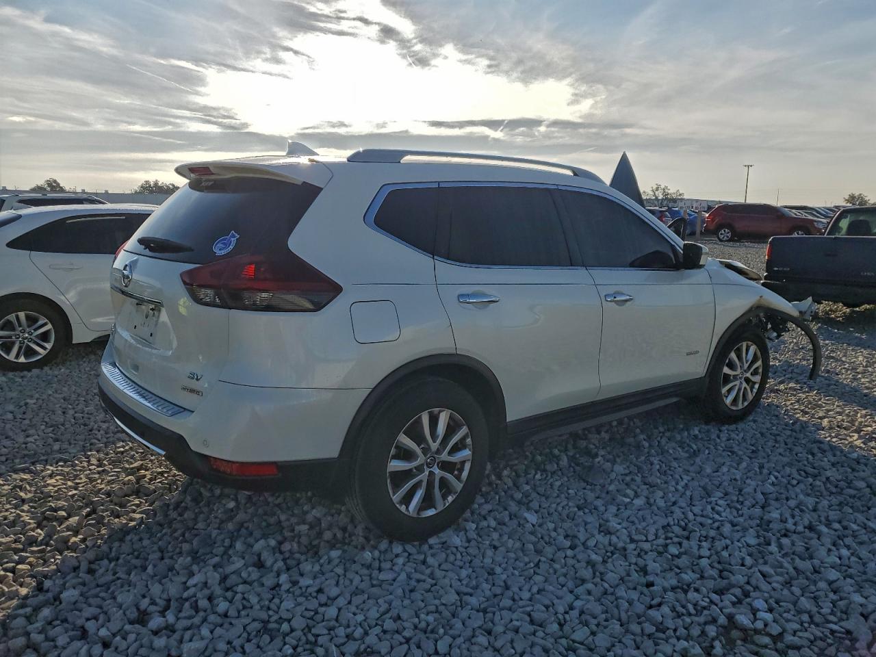 NISSAN ROGUE SV HYBRID