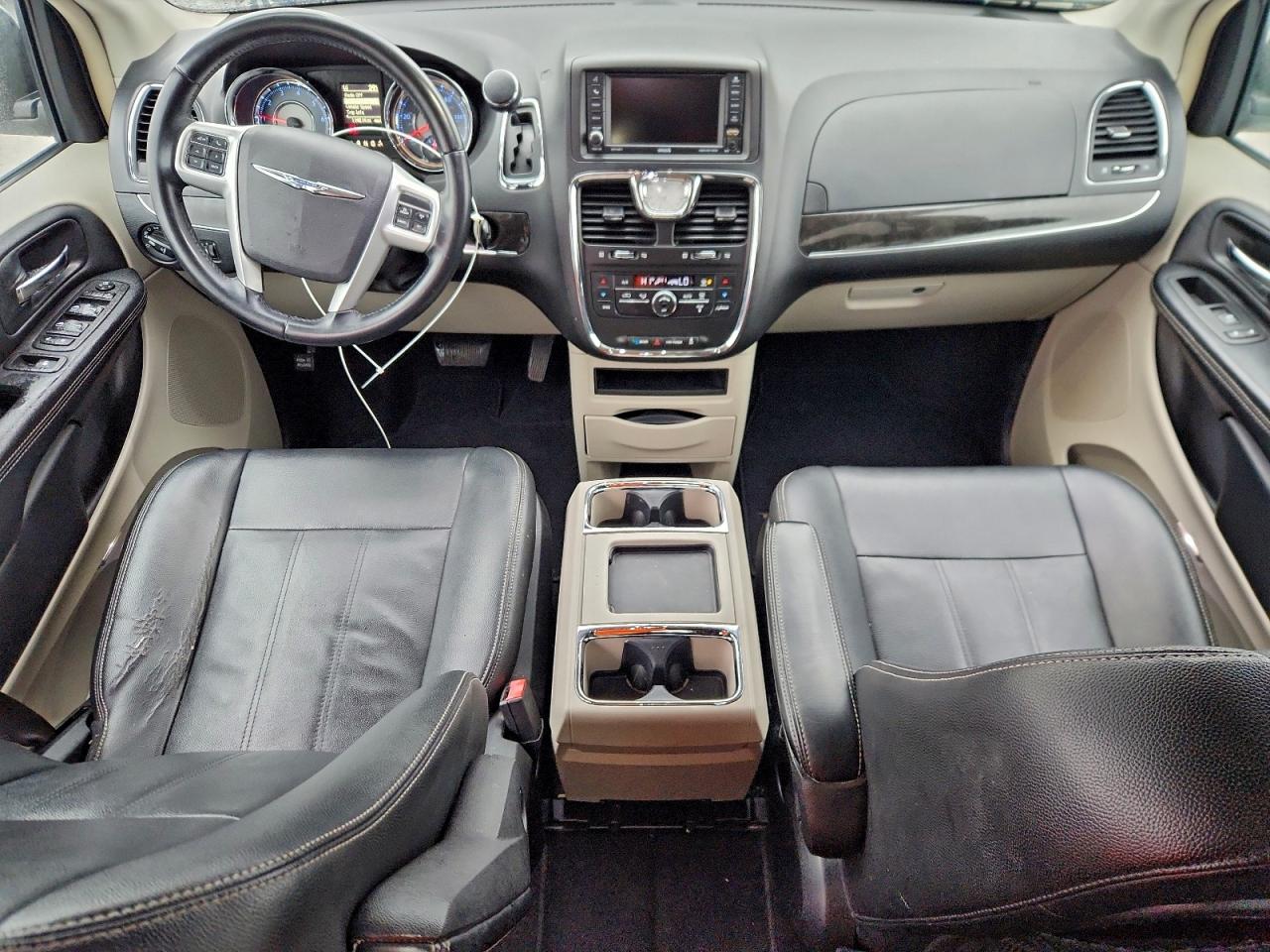 CHRYSLER TOWN & COUNTRY TOURING