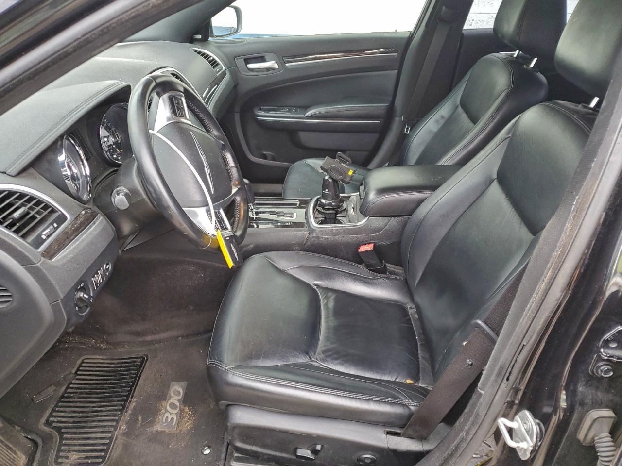 Lot #3318145380 2011 CHRYSLER 300 LIMITE