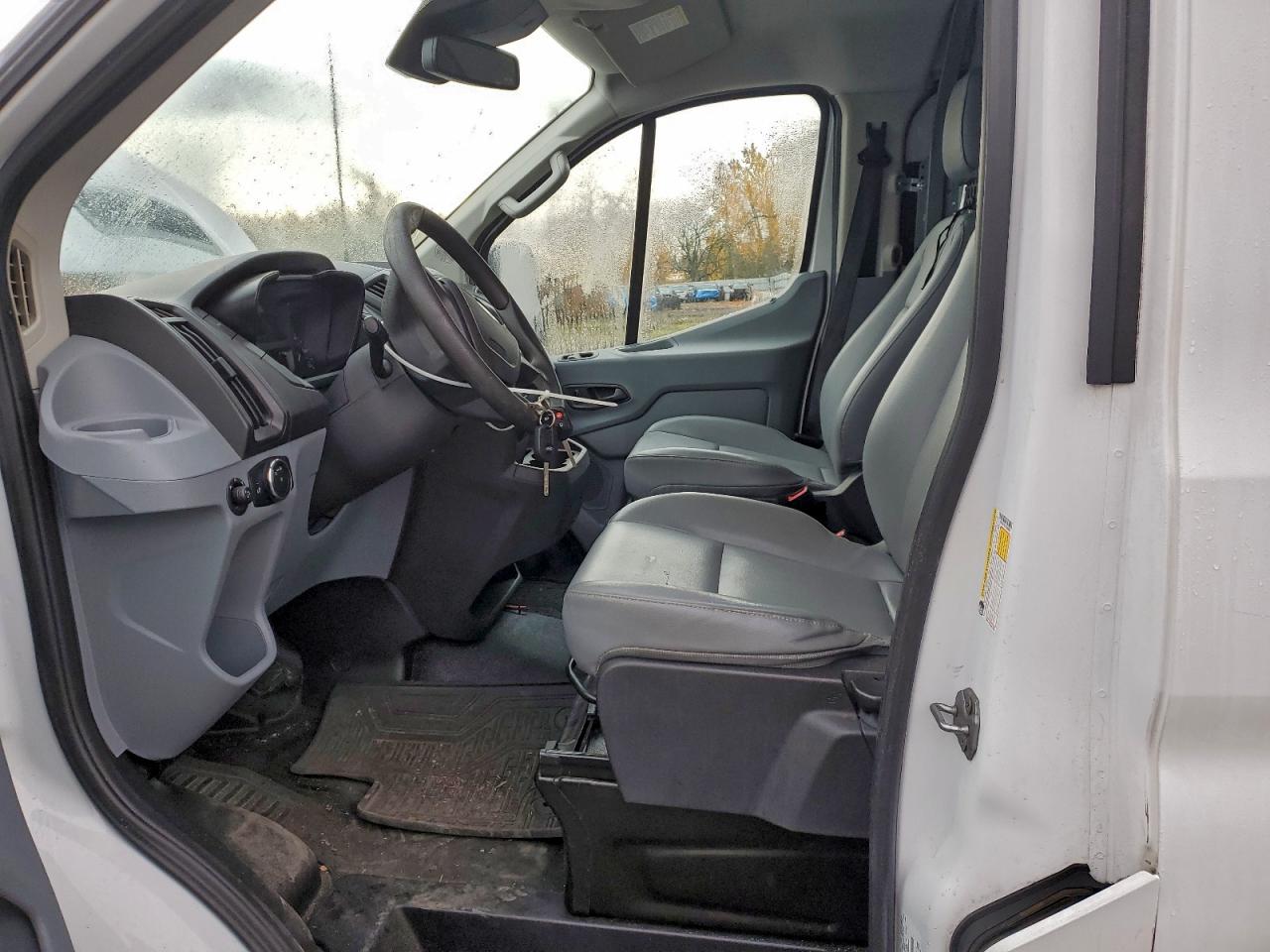 Lot #3311448241 2015 FORD TRANSIT T-