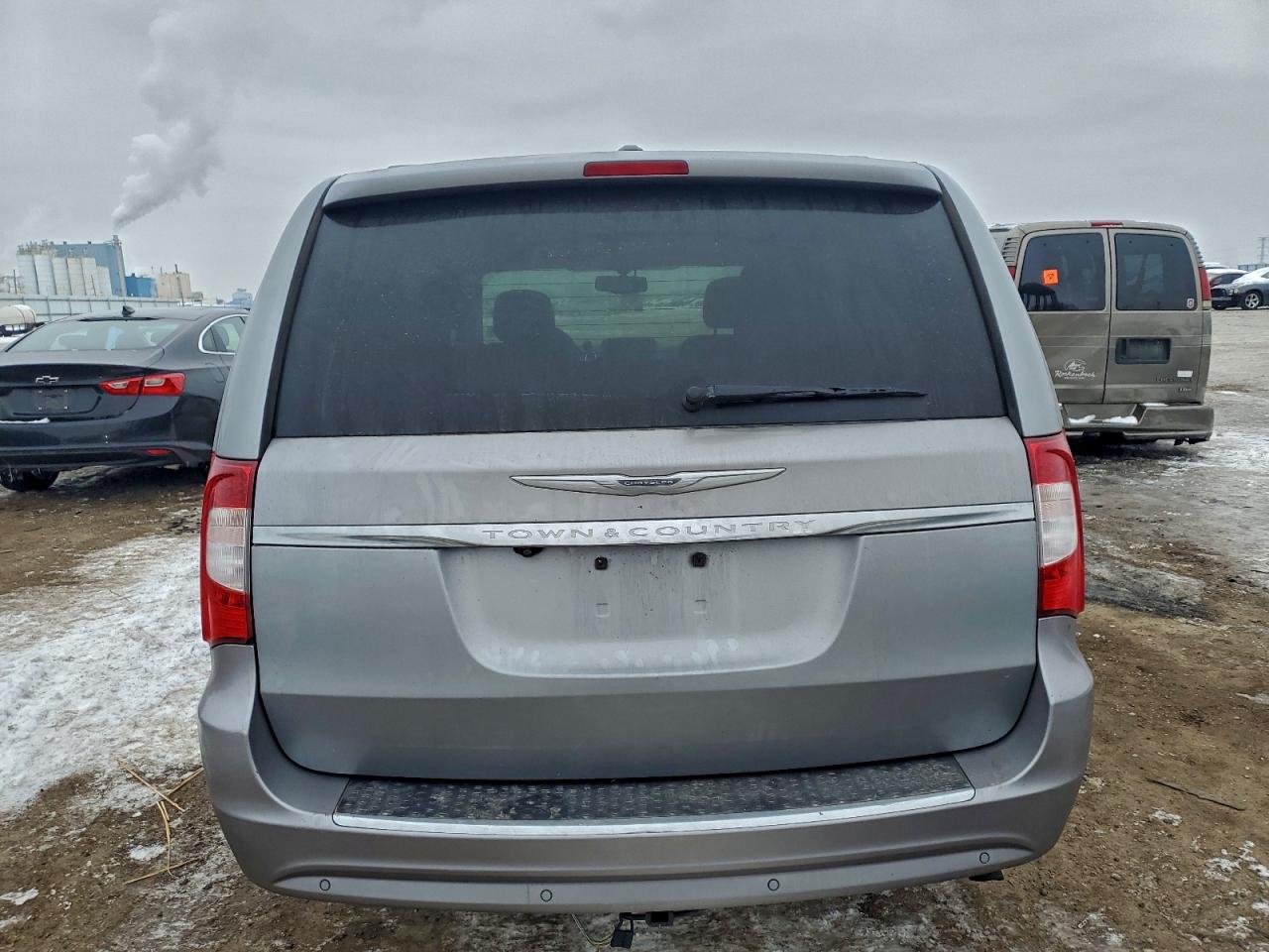 CHRYSLER TOWN & COUNTRY TOURING L