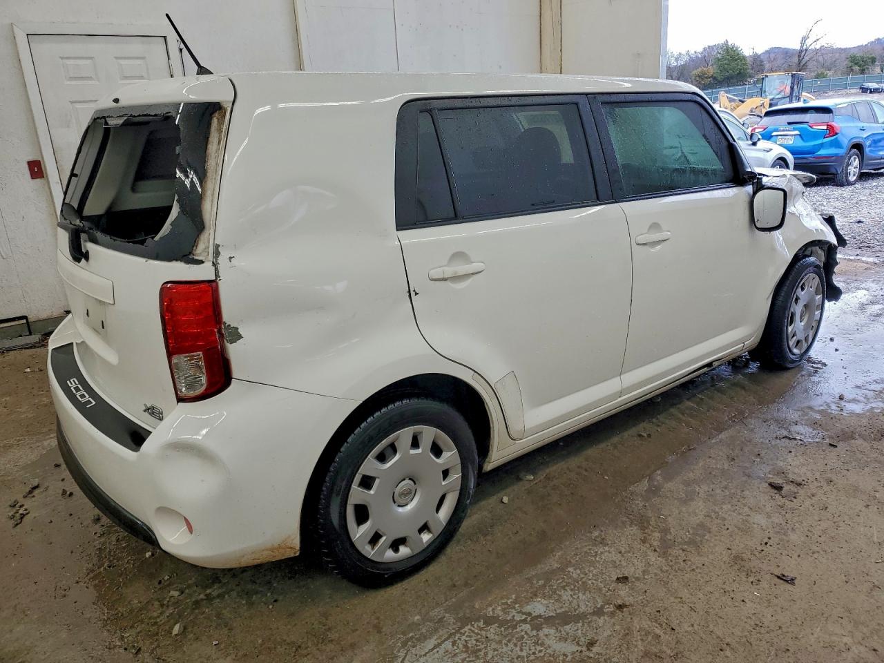SCION XB