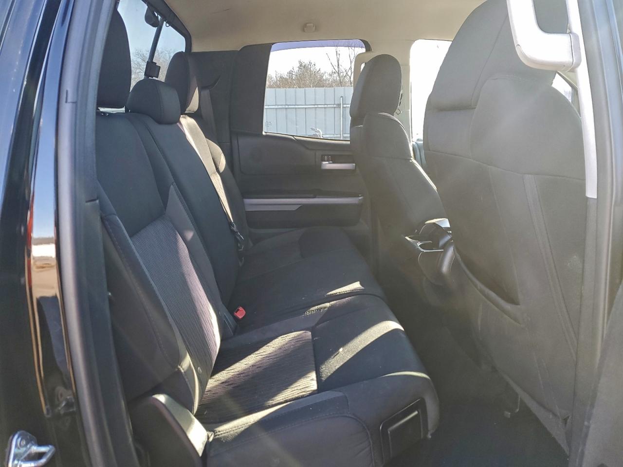 Lot #3310445336 2015 TOYOTA TUNDRA DOU