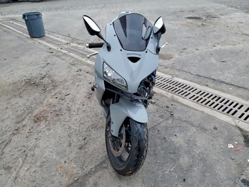 2005 HONDA CBR600 RR #3312321778