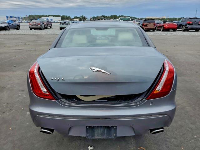 2011 JAGUAR XJL #3309600584