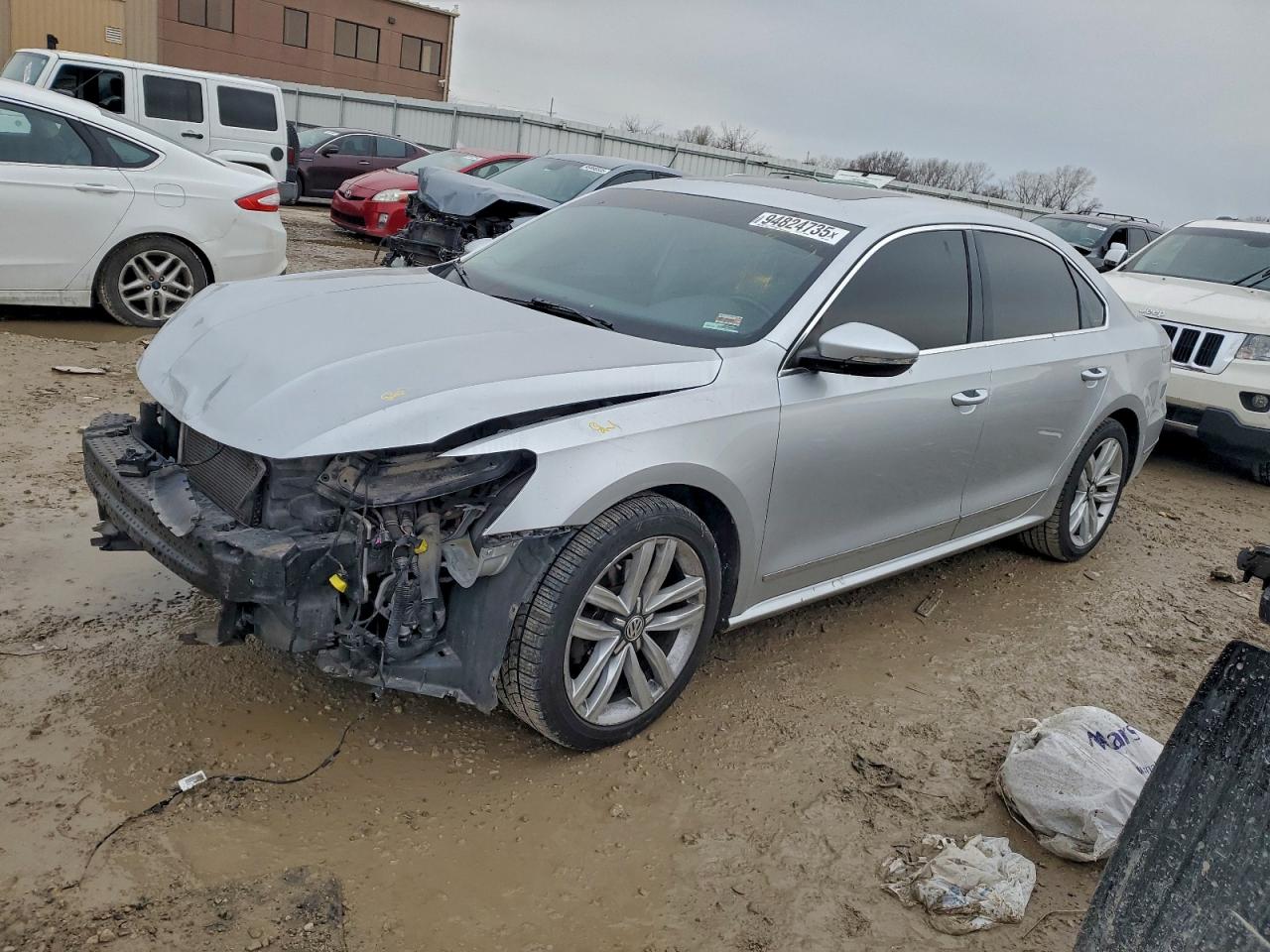 VOLKSWAGEN PASSAT SE