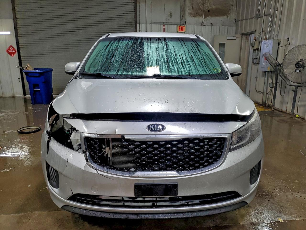 KIA SEDONA L