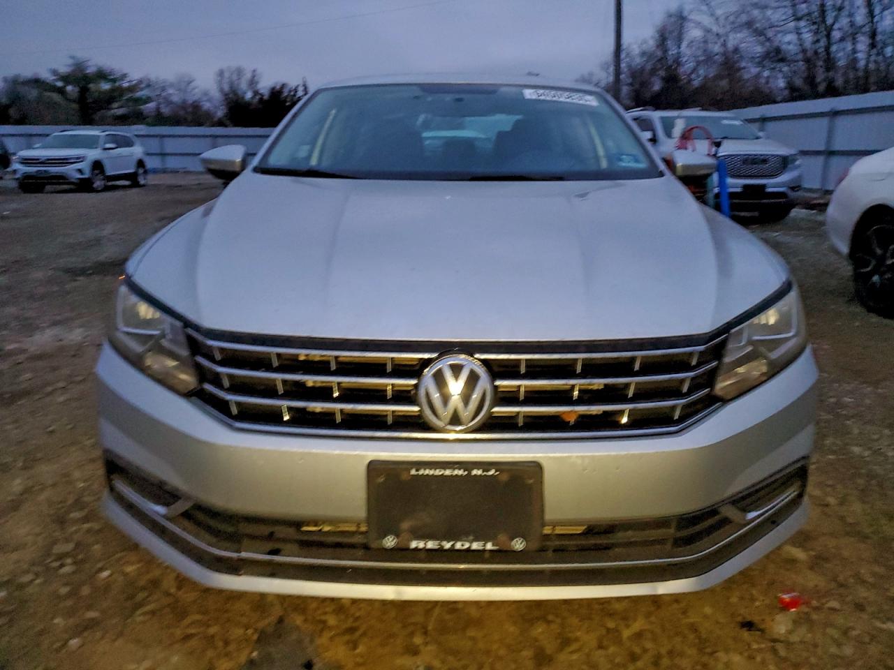 VOLKSWAGEN PASSAT S