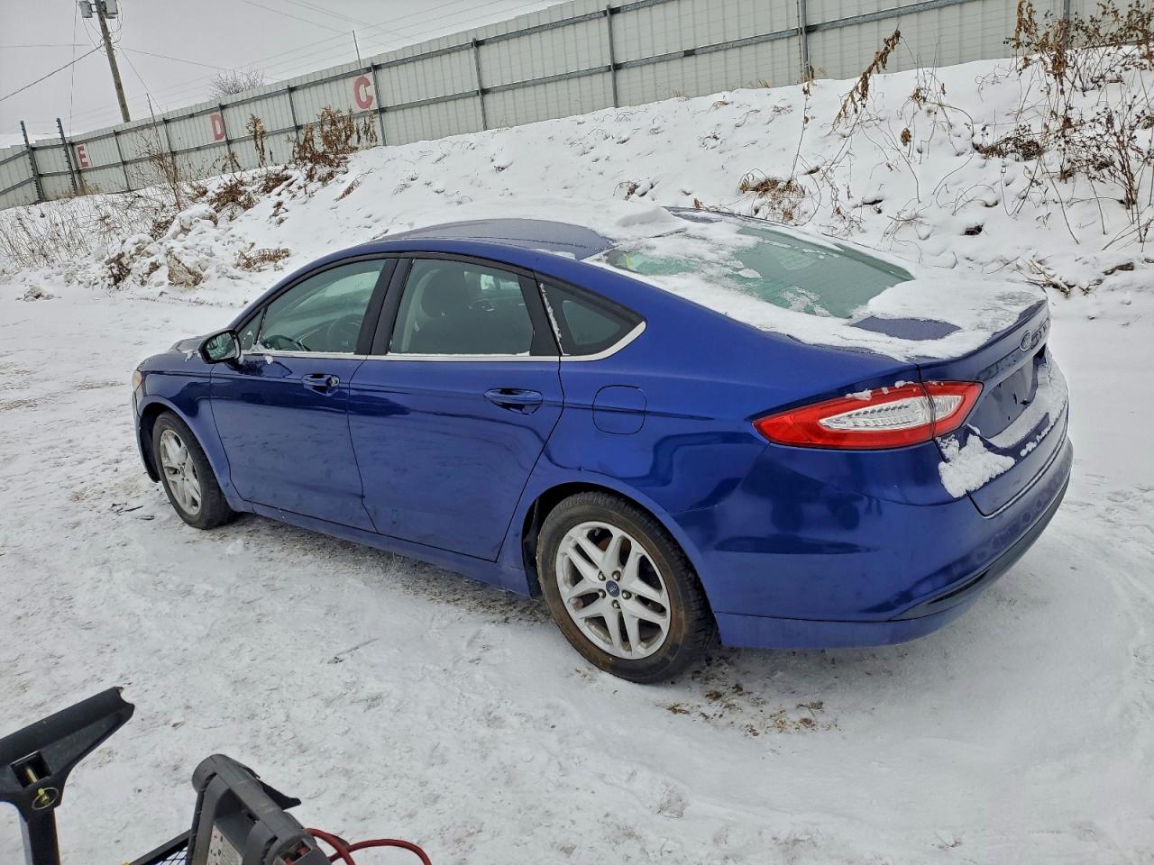 FORD FUSION SE